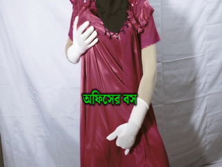 Beautiful woman spends the night with office boss